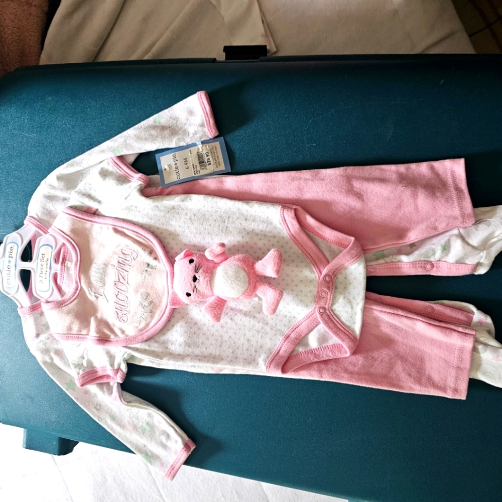 5 PC baby girl pink and white set with teddy bear